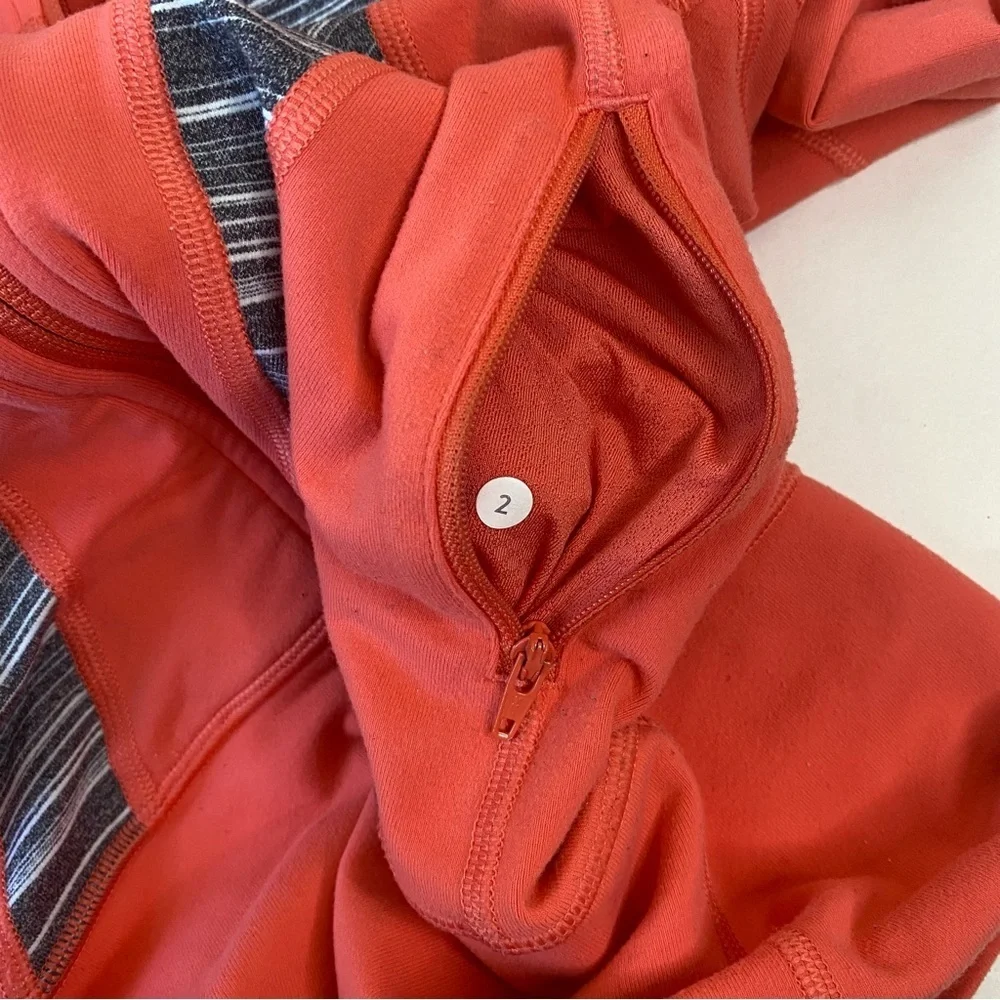 Lululemon Women's In Stride Full Zip Jacket Coral Coal Strata Stripes Size 2